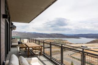 Stunning 3BR in New Deer Valley East Village Ski, Dine, and Relax! Sleeps 8, Modern Amenities - Midway - 0