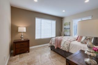 Beautiful Backyard Oasis 5 bedroom 3 Bathroom Home - Placentia - 4
