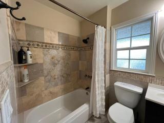 Gorgeous Pool Home 1/2 Mile Walk to Disney - Anaheim - 5
