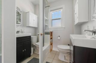 Charming 2BR Bungalow in the Heart of Antigonish - 1