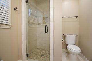 Incredible Estate 5 Bedrooms 3 bathroom w/Resort Style Rock Pool & Jacuzzi - Fullerton - 4