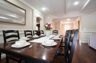 Incredible Estate 5 Bedrooms 3 bathroom w/Resort Style Rock Pool & Jacuzzi - Fullerton - 3
