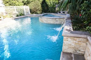 Sensational 6 Bedroom 4 Bathroom Pool Home (3 Master Bedrooms W/bathrooms) - Anaheim - 6