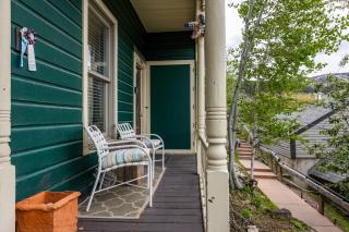 Historic Charm, 2BR, Sleeps 6, Minutes to Ski Resorts, Fully Equipped Kitchen, Free Transit - Park City - 9