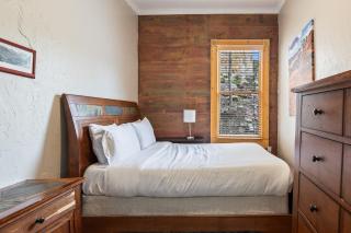 Dual Unit Mountain Retreat, 4BR, Prime Location, Sleeps 10, Historic Charm & Modern Luxury, Steps to Main St! - Park City - 4