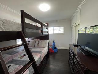 Gorgeous Pool Home 1/2 Mile Walk to Disney - 2