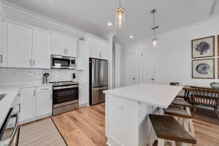 Beautiful 4 bed, 4 bath Home, next to Pool & Beach - Gulf Shores - 8