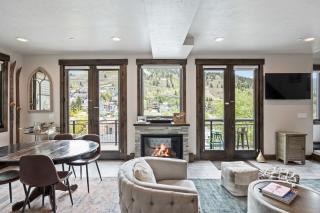 Gorgeous Views for 4, 5 Min to Base, Full Kitchen, 2 Beautiful Patios, Restaurants Nearby - Park City - 0
