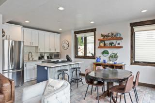 Gorgeous Views for 4, 5 Min to Base, Full Kitchen, 2 Beautiful Patios, Restaurants Nearby - Park City - 3