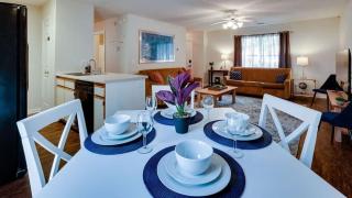 Near Gardens & Downtown - Stay At a Coastal-Haven! - Savannah - 8