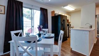 Near Gardens & Downtown - Stay At a Coastal-Haven! - Savannah - 1