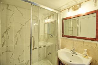 Basement Two Bedroom units - Vaughan - 3