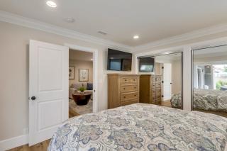 Gorgeous Upgraded 5 Bedroom & 4 Bath Home with Jacuzzi - Orange - 8