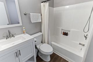 Near Downtown, Parks, Dining! Laid-Back on Leghorn - Savannah - 1