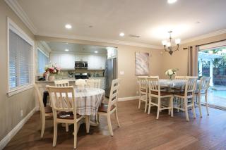 Fantastic 6 bedroom, 45 bath home (4 master Suites), pool home - Anaheim - 9