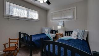 Near Downtown, River, & Airport! Garden City Bliss - Savannah - 1