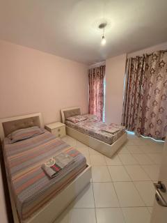 Apartament Lola - Pogradec - 1