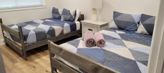 Gorgeous Upgraded 5 Bedroom & 4 Bath Home with Jacuzzi - 5