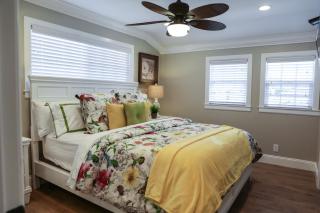 Fantastic 6 bedroom 4 bath Pool Home - Anaheim - 4