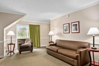 Second Floor Deluxe Suite Bay View - North East - 6