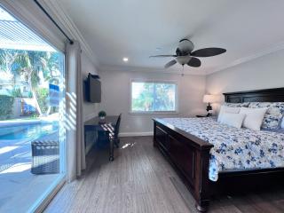 Swanky 5 bedroom 45 bath home (3 Master Suites) - Anaheim - 4