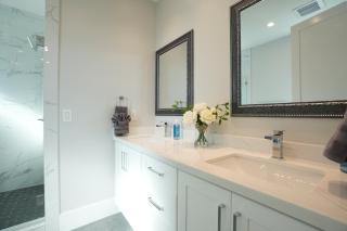4 bedroom, 2 bathrooms - Orange - 6