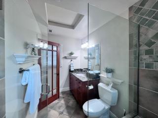 Fantastic 5 Bedroom 4 bath home with new Pool & Jacuzzi - Anaheim - 5