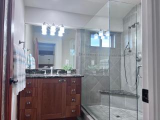 Fantastic 5 Bedroom 4 bath home with new Pool & Jacuzzi - Anaheim - 4
