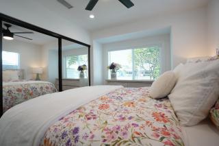 4 bedroom, 2 bathrooms - 5