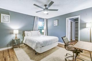 Near Dining & Downtown- Moon River District Digs - Savannah - 9