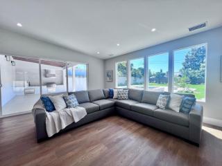 4 bedroom, 2 bathrooms - Orange - 4