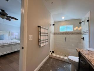 Fantastic 6 bedroom, 45 bath home (4 master Suites), pool home - Anaheim - 8