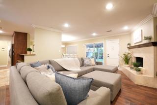 Amazing 5 bedroom, 1/2 Mile To Disneyland 1/4 mile to Anaheim Convention Ctr - Anaheim - 5