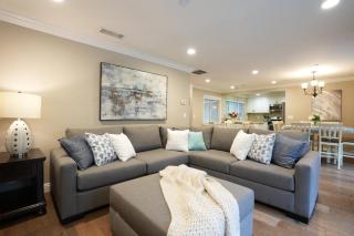 Fantastic 6 bedroom, 45 bath home (4 master Suites), pool home - Anaheim - 6