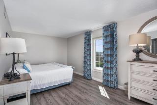 Second Floor Master Suite Bay View - North East - 3