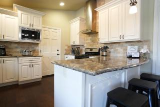 Sweet 4 bedroom, 3 bath plus Loft Bedroom, Pool Home - Anaheim - 5