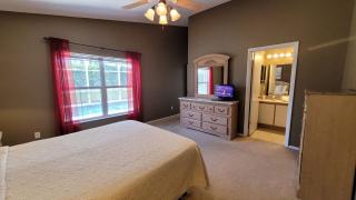 4 Bedroom Villa in Hampton Lakes - 9