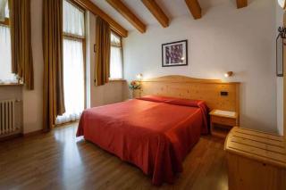 Apartments in Giustino di Pinzolo 23481 - 3