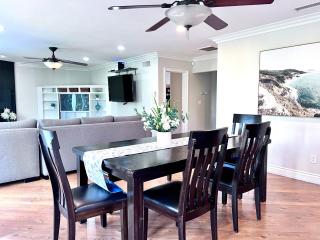 Cute 3 bedroom 2 bath home near Convention Center & Disney - Anaheim - 4