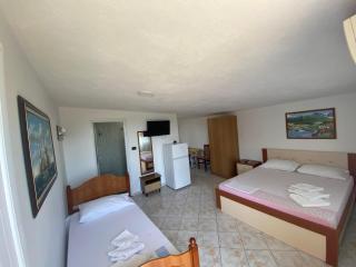Llambro Rooms - Dhërmi - 1