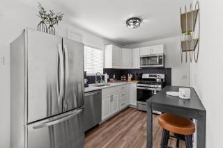 The Secret Sojourn | JZ Vacation Rentals - O'Fallon - 6