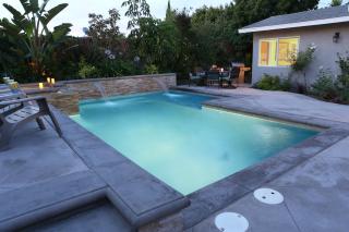 Classy 4 Bedroom 3 Bath Pool Home 3/4 Mile Walk To Disney - Anaheim - 7