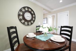 Classy 4 Bedroom 3 Bath Pool Home 3/4 Mile Walk To Disney - Anaheim - 1