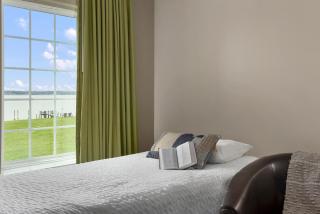 Top Floor Family Deluxe Bay View - 5