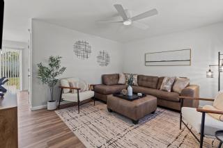 The Secret Sojourn | JZ Vacation Rentals - O'Fallon - 2