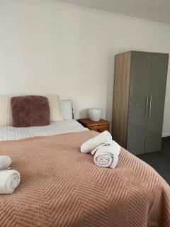 Spacious 3 bedroom Townhouse - Colchester - 9