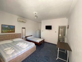 Llambro Rooms - Dhërmi - 5