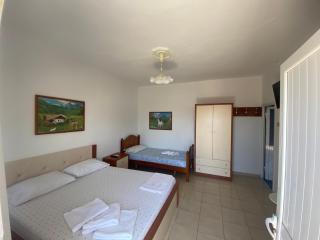 Llambro Rooms - Dhërmi - 8