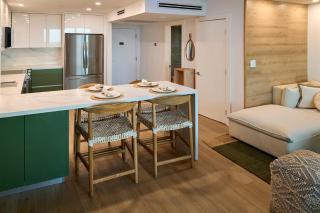 Skyline Studio at Roney Palace - 1429 - 1