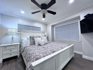 Spectacular 5 Bedroom, 4 Bath Pool Home Near Disney - Anaheim - 5